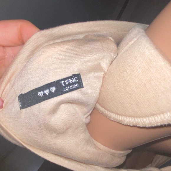 Sequenced BACKLESS dress - Picture 8 of 9